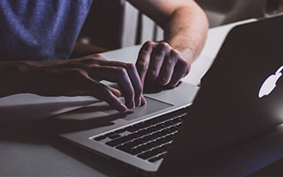 星辰影视信息看似完整，其实截图缺了哪些背景没交代：建议把推断写成假设句